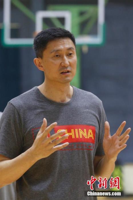 世预赛两连胜收官：杜锋退任后，中国男篮在乔