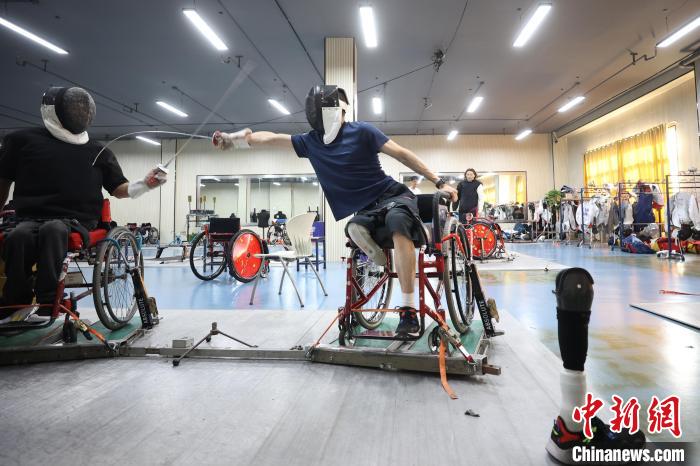 江苏南京启动第14届残疾人健身周田径(投掷)推广