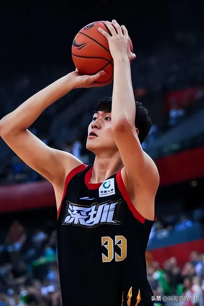21岁锋线王浩然两战狂砍65分，率深圳队创队史