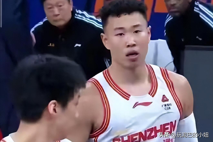 21岁锋线王浩然两战狂砍65分，率深圳队创队史