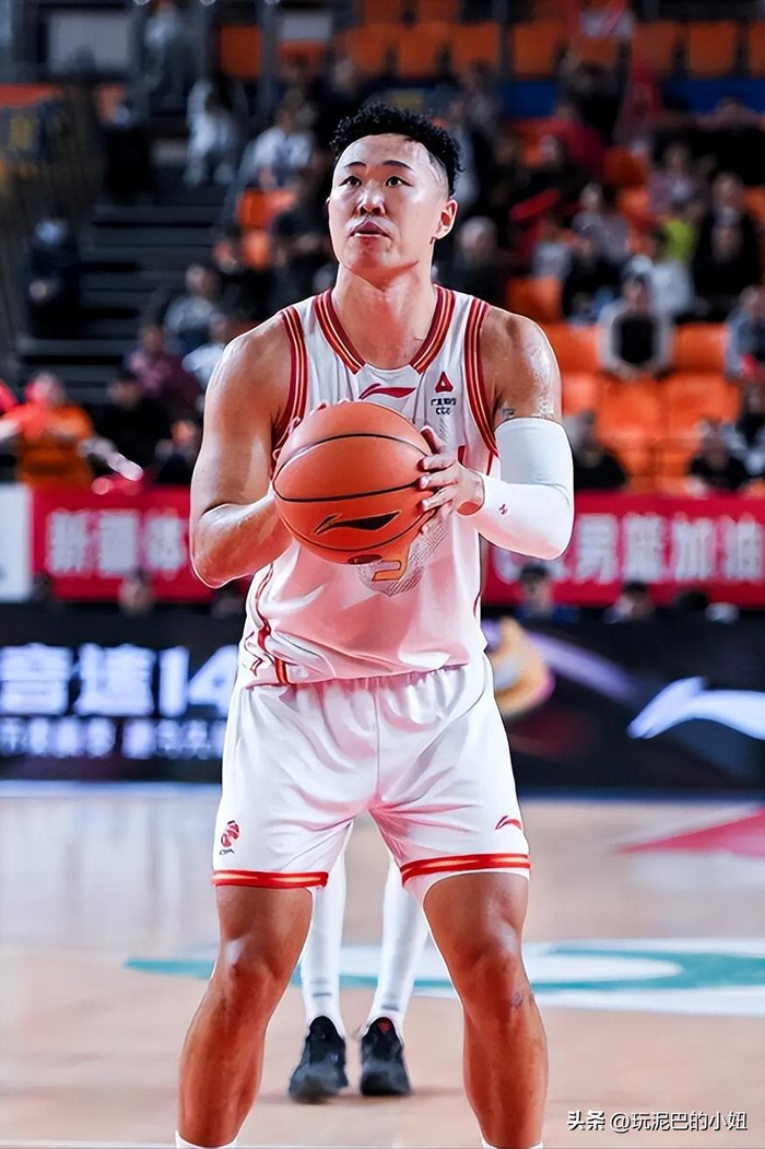 21岁锋线王浩然两战狂砍65分，率深圳队创队史