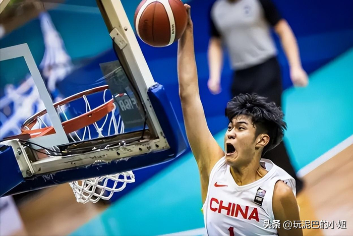 21岁锋线王浩然两战狂砍65分，率深圳队创队史