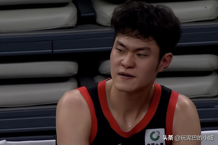 21岁锋线王浩然两战狂砍65分，率深圳队创队史